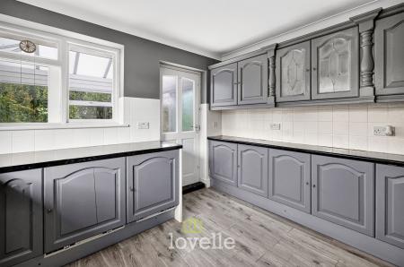 3 bedroom Semi-detached bungalow for sale in Whitgift Close, Laceby, DN37
