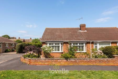 3 bedroom Semi-detached bungalow for sale in Whitgift Close, Laceby, DN37