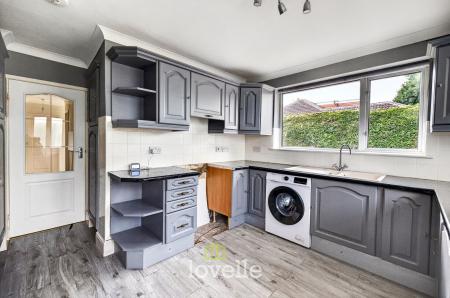 3 bedroom Semi-detached bungalow for sale in Whitgift Close, Laceby, DN37