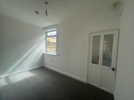 2 bedroom Terraced House to let in Haycroft Street, Grimsby, DN31