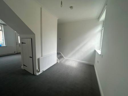 2 bedroom Terraced House to let in Haycroft Street, Grimsby, DN31