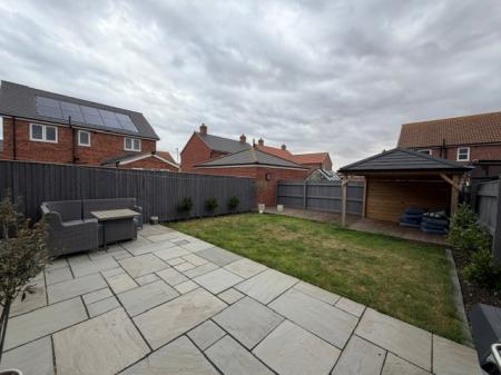 3 bedroom Terraced House to let in Helvellyn Way,, Scartho, Grimsby, DN33