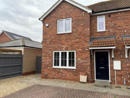 3 bedroom Terraced House to let in Helvellyn Way,, Scartho, Grimsby, DN33