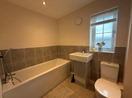 3 bedroom Terraced House to let in Helvellyn Way,, Scartho, Grimsby, DN33