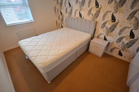 3 bedroom Semi-detached house to let in Hornbeam Drive, Healing, DN41