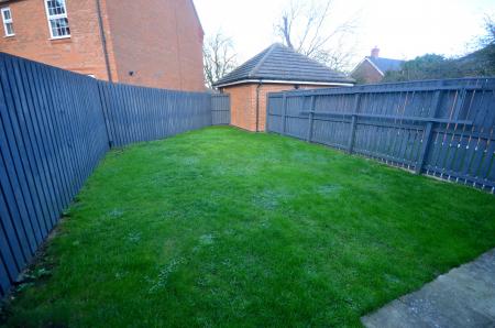 3 bedroom Semi-detached house to let in Hornbeam Drive, Healing, DN41