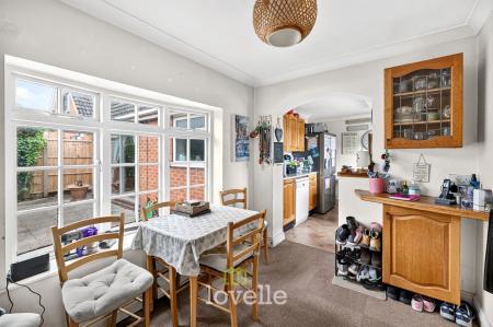 4 bedroom Detached house for sale in Carmen Crescent, Holton-Le-Clay, DN36