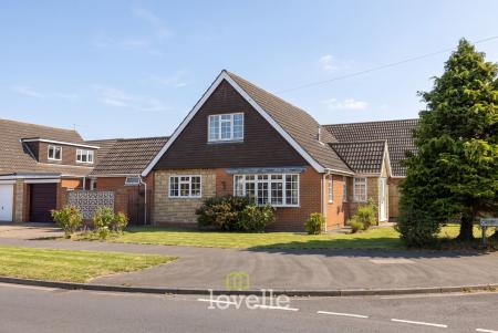 Carmen Crescent, Holton-Le-Clay, DN36