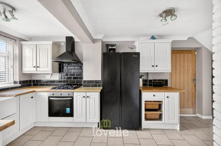 3 bedroom Semi-detached house for sale in Cherry Tree Crescent, Grimsby, DN34