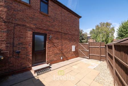 2 bedroom Semi-detached house for sale in Highfield Road, North Thoresby, DN36