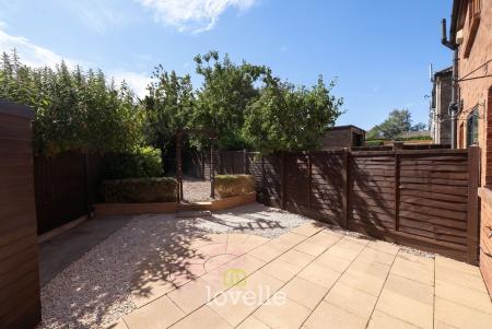 2 bedroom Semi-detached house for sale in Highfield Road, North Thoresby, DN36