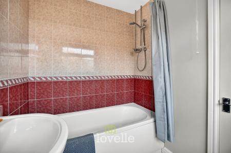 2 bedroom Semi-detached house for sale in Highfield Road, North Thoresby, DN36
