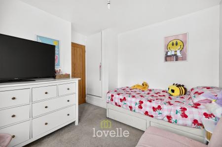 3 bedroom Semi-detached house for sale in Station Road, Stallingborough, DN41