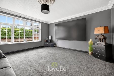 3 bedroom Semi-detached house for sale in Station Road, Stallingborough, DN41