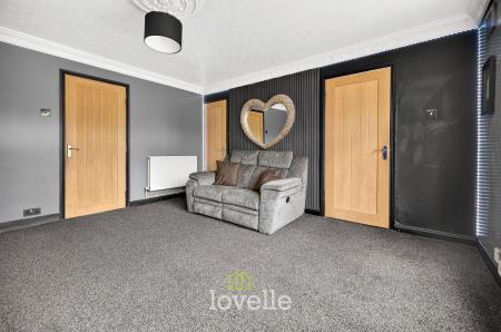 3 bedroom Semi-detached house for sale in Station Road, Stallingborough, DN41