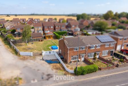 Station Road, Stallingborough, DN41