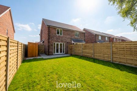 2 bedroom Semi-detached house for sale in Harewood Way, Grimsby, DN32