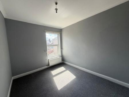 3 bedroom Terraced House to let in Lovett Street, Cleethorpes, DN35