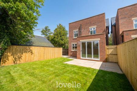 4 bedroom Detached house for sale in Abbey Road, Grimsby, DN32