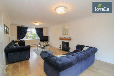 4 bedroom Detached house for sale in St. Nicholas Drive, Grimsby, DN37