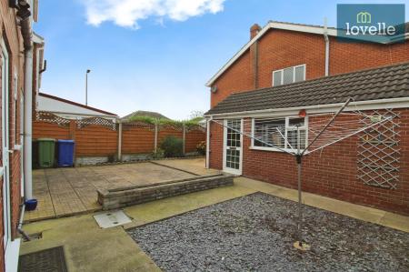 4 bedroom Detached house for sale in St. Nicholas Drive, Grimsby, DN37