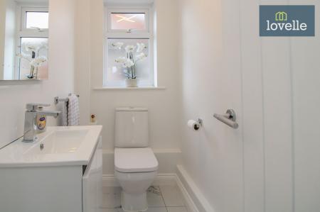 4 bedroom Detached house for sale in St. Nicholas Drive, Grimsby, DN37