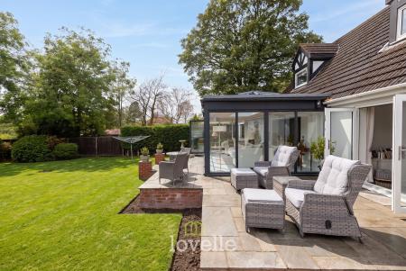 4 bedroom Detached house for sale in Brigsley Road, Waltham, DN37