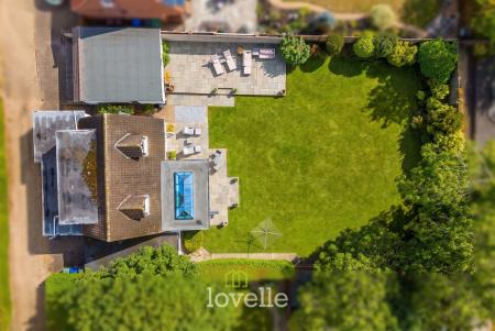 4 bedroom Detached house for sale in Brigsley Road, Waltham, DN37
