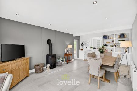 4 bedroom Detached house for sale in Brigsley Road, Waltham, DN37