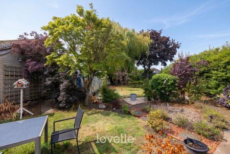 3 bedroom Semi-detached bungalow for sale in Laceby Road, Grimsby, DN34