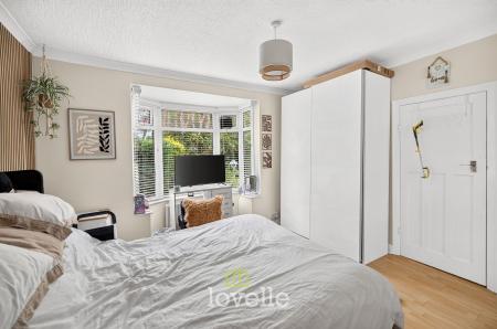 3 bedroom Semi-detached bungalow for sale in Laceby Road, Grimsby, DN34