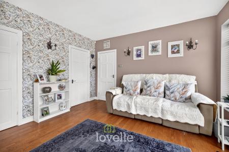 3 bedroom Semi-detached bungalow for sale in Laceby Road, Grimsby, DN34