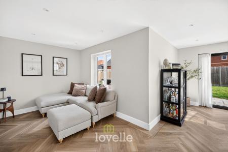 4 bedroom Detached house for sale in Maple Court, Barnoldby-Le-Beck, DN37