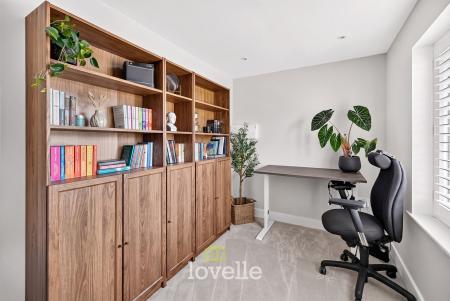 4 bedroom Detached house for sale in Maple Court, Barnoldby-Le-Beck, DN37