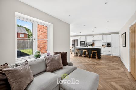 4 bedroom Detached house for sale in Maple Court, Barnoldby-Le-Beck, DN37