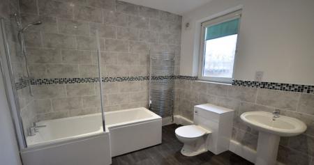 3 bedroom Terraced House to let in Durban Road, Grimsby, DN32