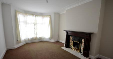 3 bedroom Terraced House to let in Durban Road, Grimsby, DN32