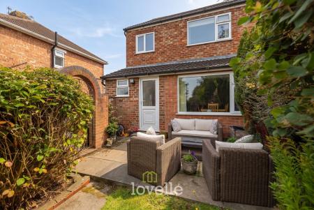 3 bedroom Semi-detached house for sale in Walker Avenue, Grimsby, DN33