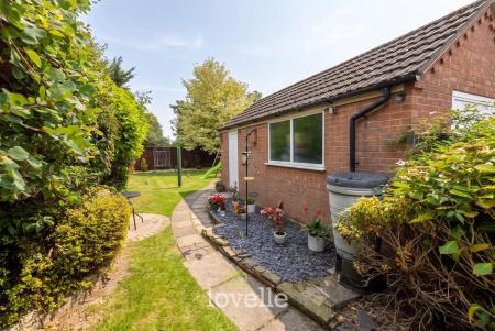 3 bedroom Semi-detached house for sale in Walker Avenue, Grimsby, DN33