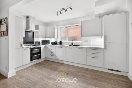 3 bedroom Semi-detached house for sale in Walker Avenue, Grimsby, DN33