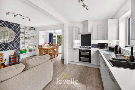 3 bedroom Semi-detached house for sale in Walker Avenue, Grimsby, DN33