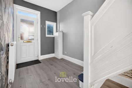 3 bedroom Terraced House for sale in Roberts Street, Grimsby, DN32