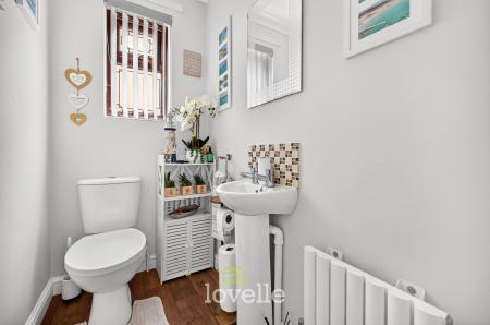 4 bedroom Detached house for sale in Pilgrims Way, Immingham, DN40