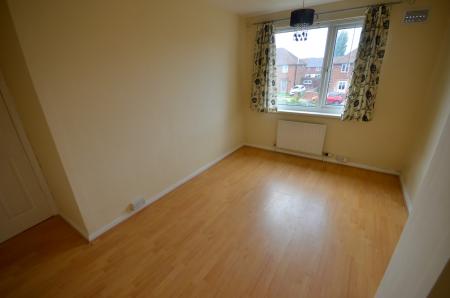 3 bedroom Terraced House to let in Castleford Avenue, Grimsby, DN34