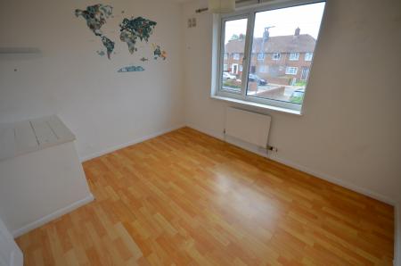 3 bedroom Terraced House to let in Castleford Avenue, Grimsby, DN34