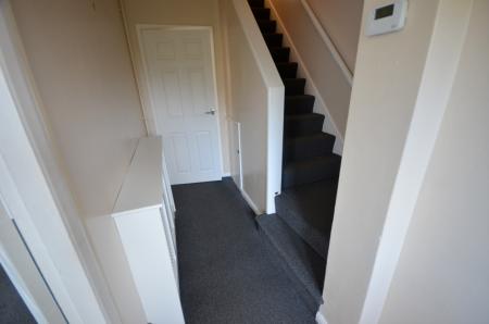 3 bedroom Terraced House to let in Castleford Avenue, Grimsby, DN34