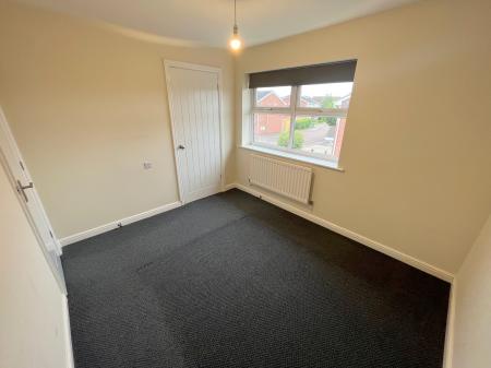 3 bedroom Terraced House to let in Buckingham Grove, Scartho Top, Grimsby, DN33