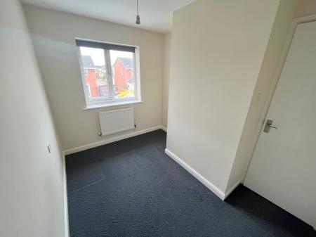 3 bedroom Terraced House to let in Buckingham Grove, Scartho Top, Grimsby, DN33