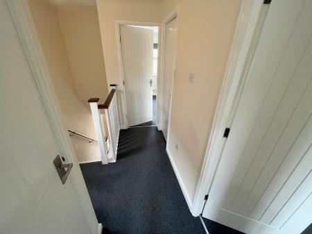 3 bedroom Terraced House to let in Buckingham Grove, Scartho Top, Grimsby, DN33