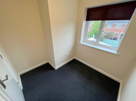 3 bedroom Terraced House to let in Buckingham Grove, Scartho Top, Grimsby, DN33